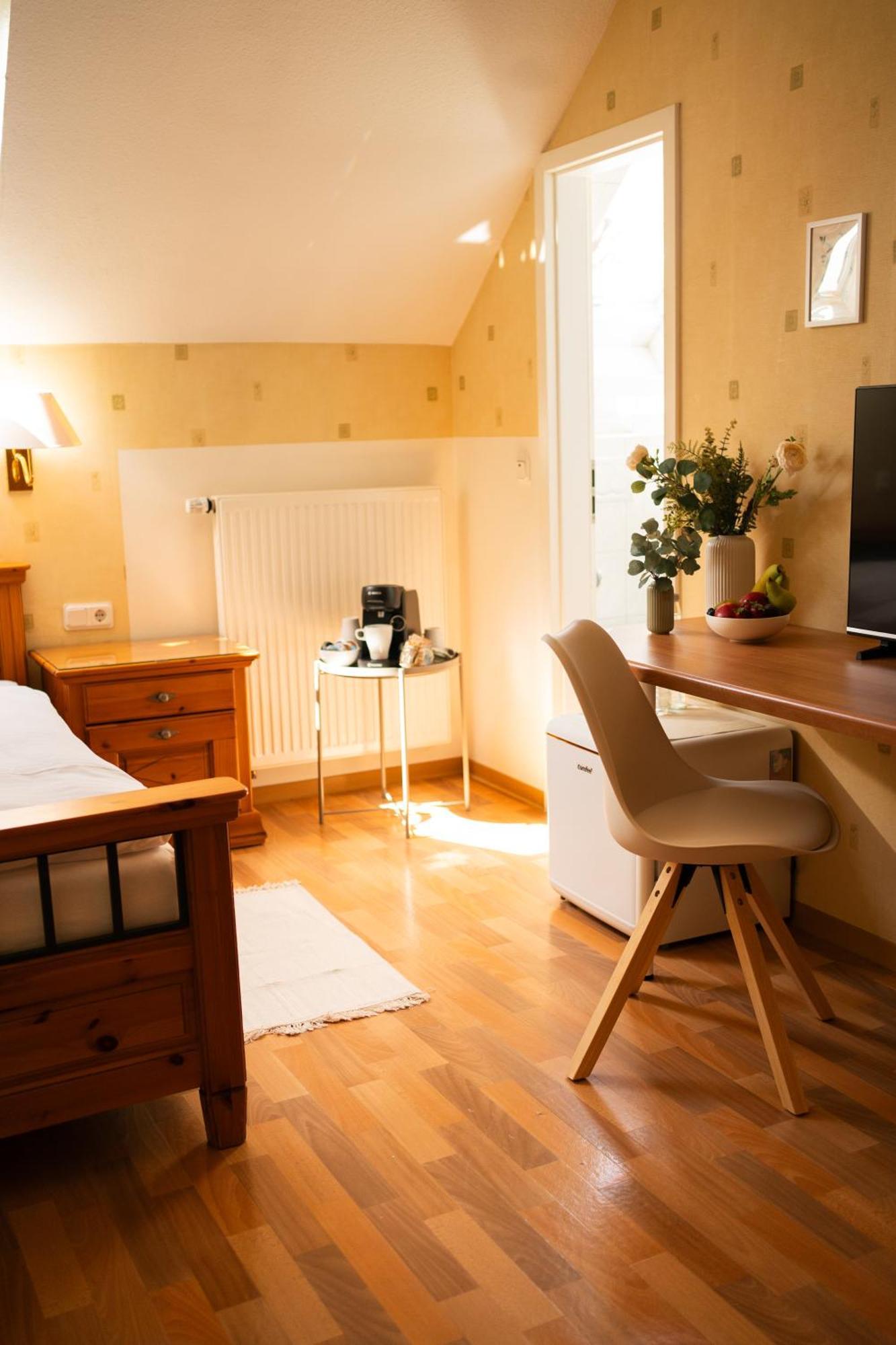 Gaestehaus Kliebenstein Saarwellingen Esterno foto