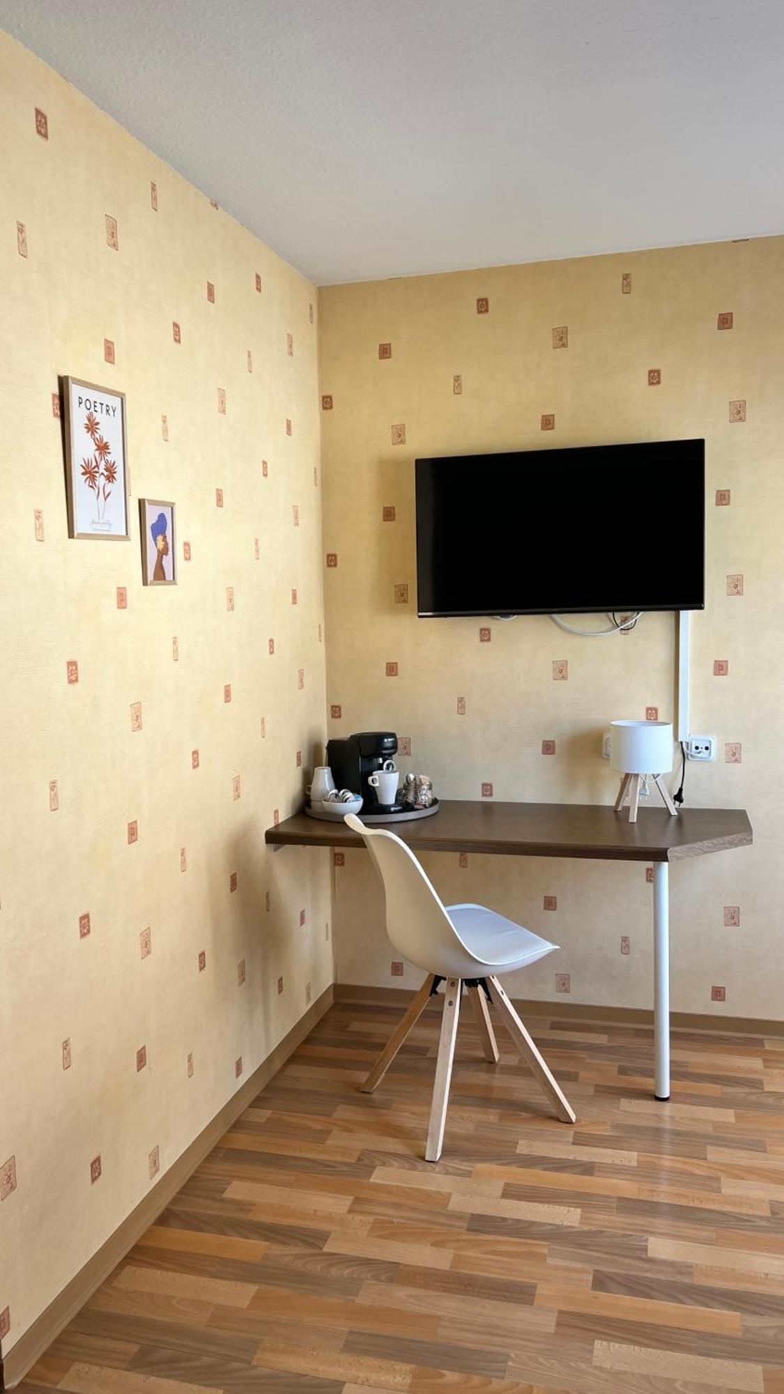 Gaestehaus Kliebenstein Saarwellingen Esterno foto