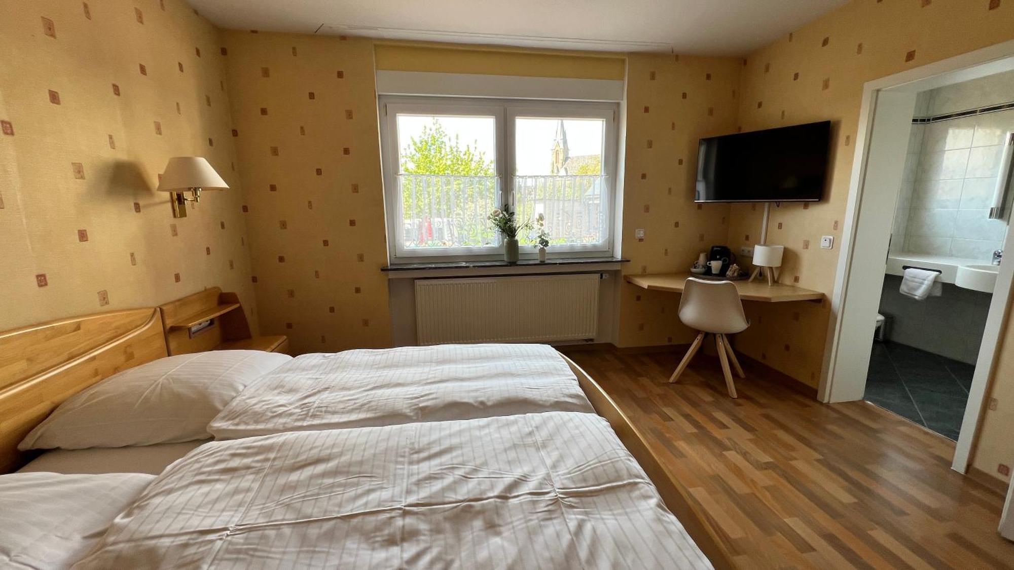 Gaestehaus Kliebenstein Saarwellingen Esterno foto