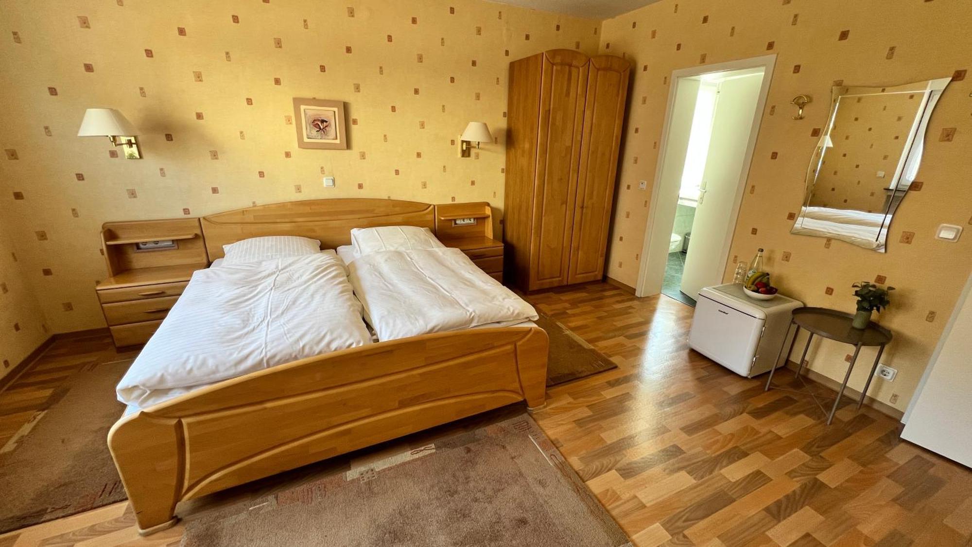 Gaestehaus Kliebenstein Saarwellingen Esterno foto